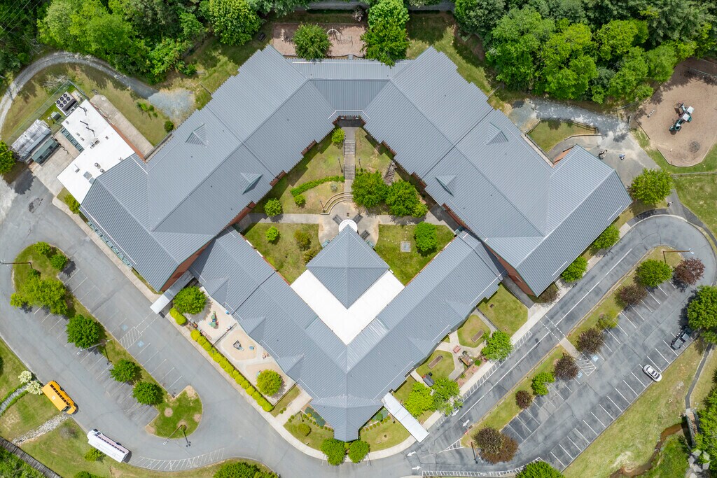 Crossnore Elementary School boasts a 67% math proficiency rate, surpassing the state average.