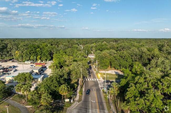 Duval and Eagle Eyes maintains a secluded feel with easy access to the city.