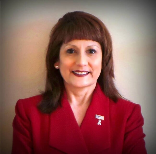 GG Gloria Garcia-Roberts