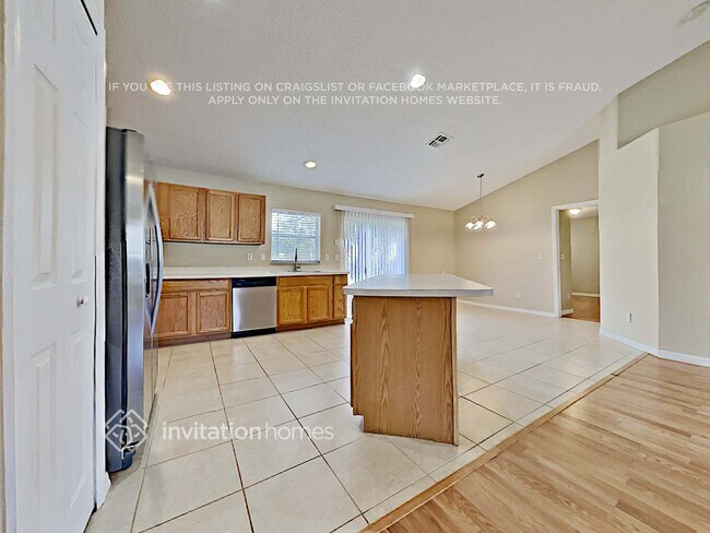 1047 Lakeview Oaks Dr, Clermont, FL 34715 - photo 5