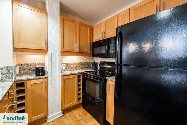 109 Perry St unit 314, Petersburg, VA 23803 - photo 7