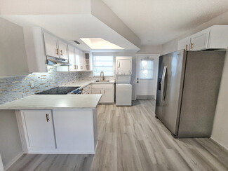 442 77th Ave N Unit 442, Saint Petersburg, FL 33702