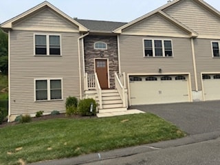 717 Northampton St, Holyoke, MA 01040