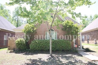 7063 Parkbrook Ln, Cordova, TN 38018