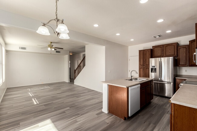 1927 W Fruit Tree Ln, San Tan Valley, AZ 85144 - photo 7