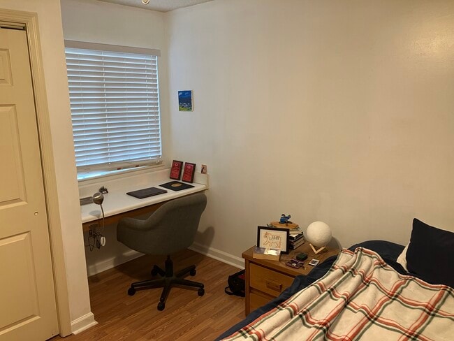 Bedroom Desk