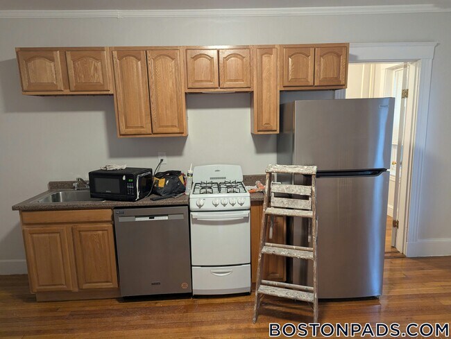 1615 Commonwealth Ave unit 6, Brighton, MA 02135 - photo 7