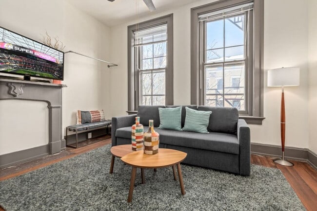 126 E 13th St unit ID1056025P, Cincinnati, OH 45202 - photo 4