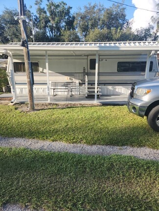 38612 Fir Ave, Zephyrhills, FL 33542