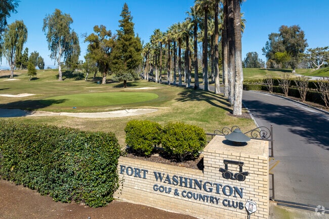 Enjoy a round of golf at Northeast Fresno's Fort Washington Country Club.
