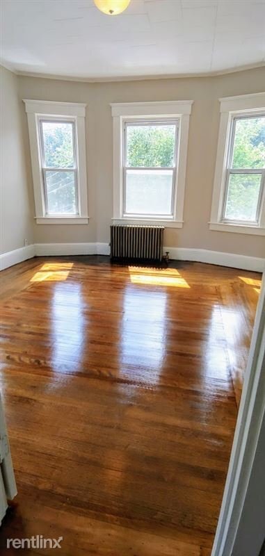 50 Richmond St Unit 1, New Bedford, MA 02740