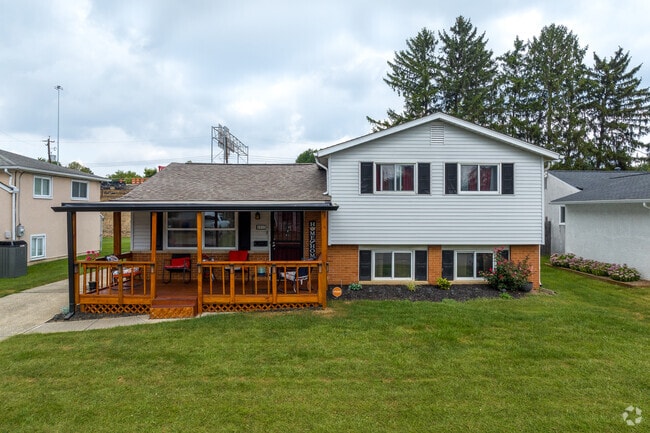 Split-level homes can be found on many streets in the Walnut Heights neighborhood.