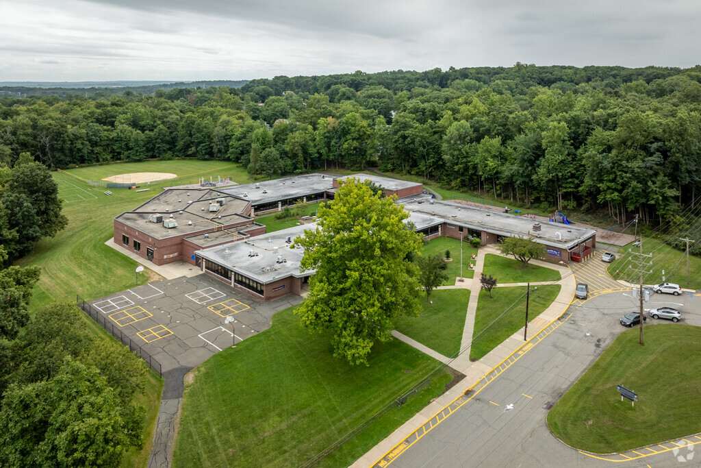 Mountview Road Elementary School is a pillar of the community of Cedar Knolls, NJ.