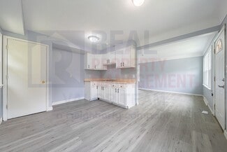 793 Alhambra Rd, Cleveland, OH 44110