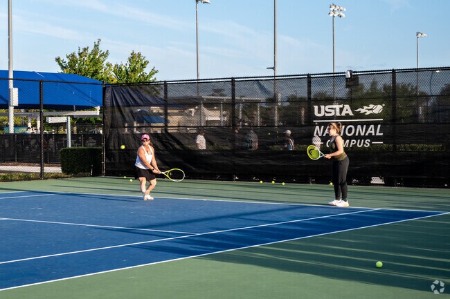 In Lake Nona Central, the USTA National Campus has plenty of regular tennis matches going on.