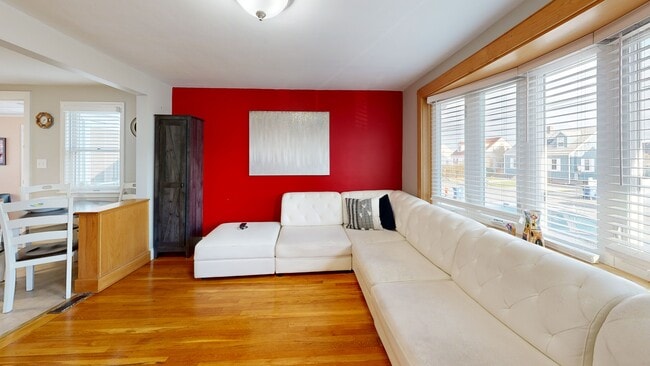 144 Orvis Rd, Revere, MA 02151 - photo 3