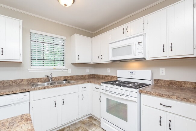 5147 Rails Way, Norcross, GA 30071 - photo 5