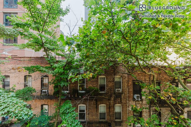 340 E 52nd St unit FL7-ID1527, New York, NY 10022 - photo 6