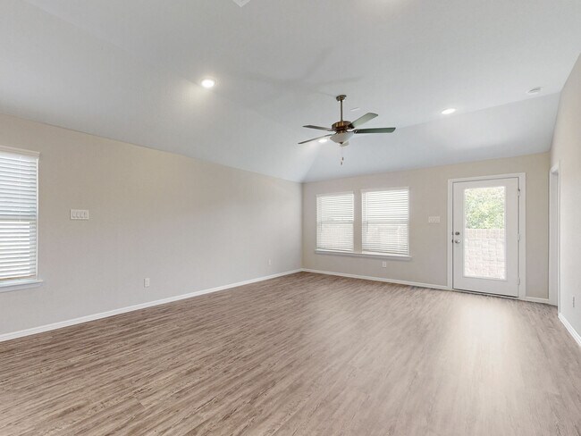 7617 Sunset Valley Ln unit 36473513, Ponder, TX 76259 - photo 7