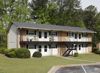 5100 Highpoint Rd, Union City, GA 30291
