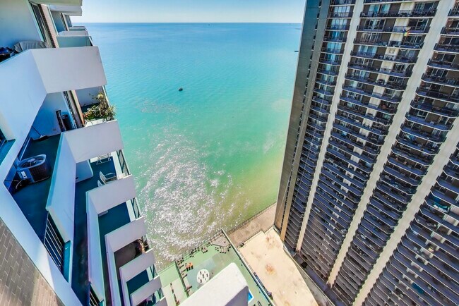 Malibu East Condominium unit 8G, Chicago, IL 60660 - photo 3