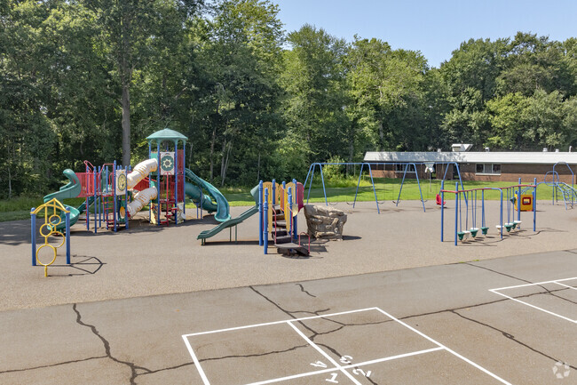 The Peck Place School is located at 500 Peck Lane in Orange, CT.