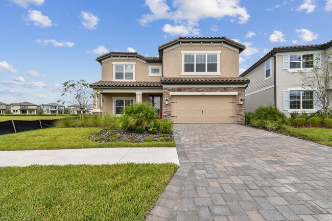 1726 Suttonset Trail, Zephyrhills, FL 33541 - photo 2