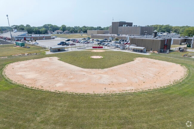 Morton Senior High School serves grades 9-12.