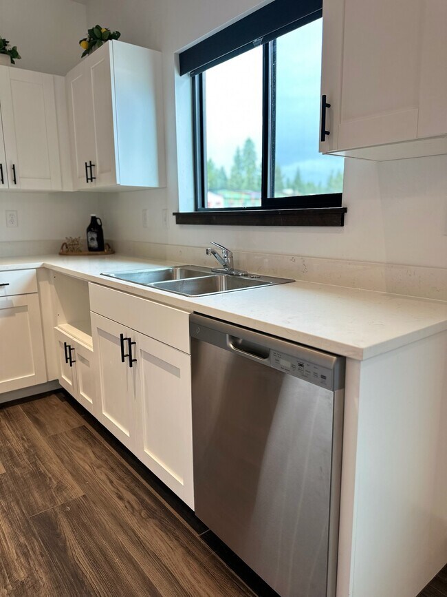 1010 Baker Ave unit 302, Whitefish, MT 59937 - photo 5