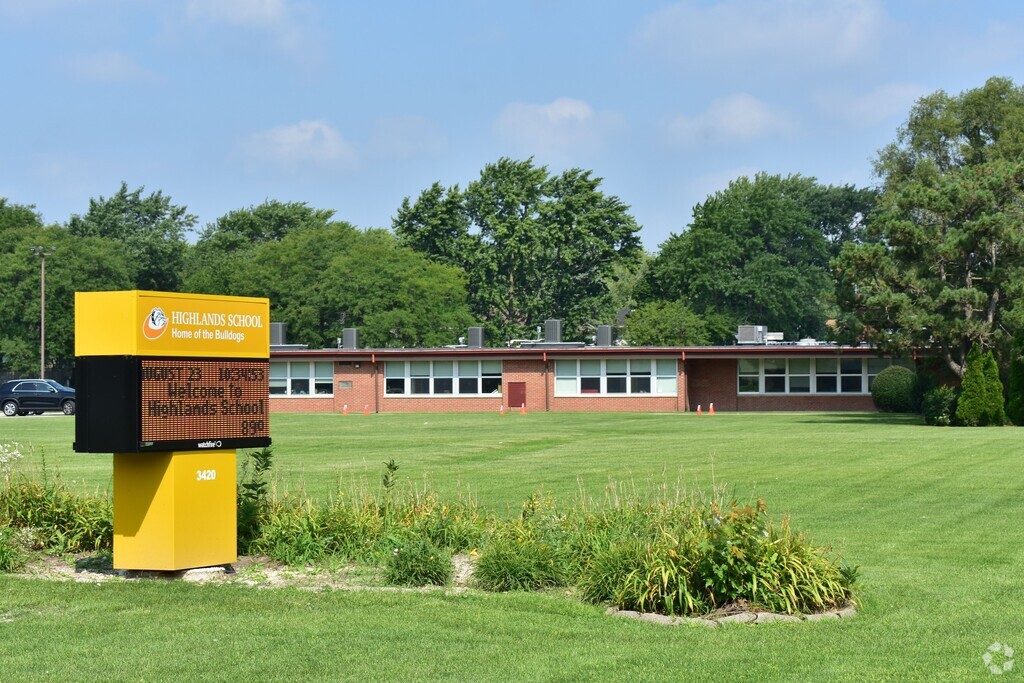 Highlands Elementary School serves students in the Hazelcrest Highland community.