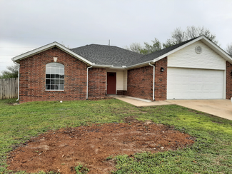 2306 SW 15th St, Bentonville, AR 72712