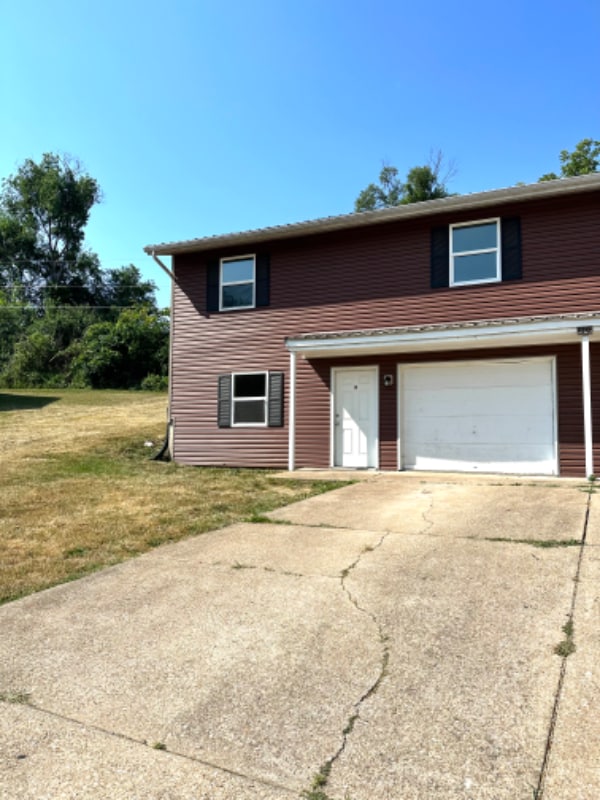 301 Douglas Dr, Park Hills, MO 63601