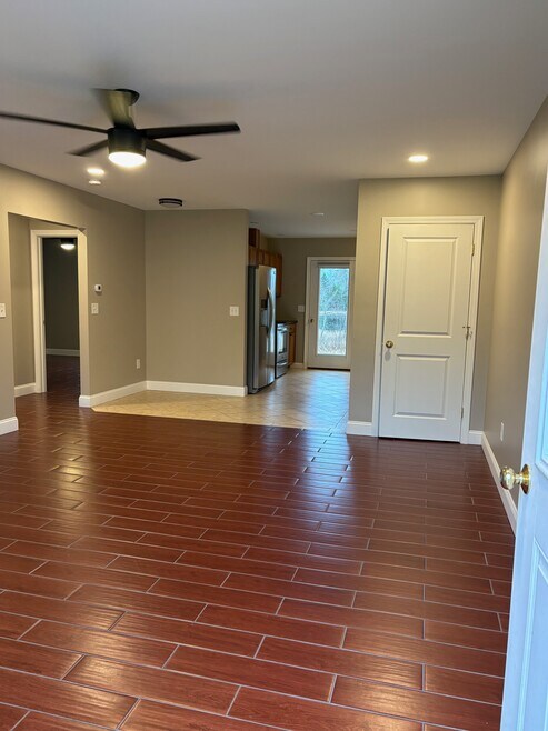 9 Woodduck Ln unit 2, Pittston, ME 04345 - photo 1