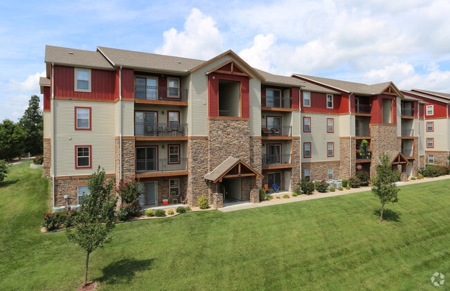 Turtle Creek Apartments, Branson, MO 65616 - photo 2