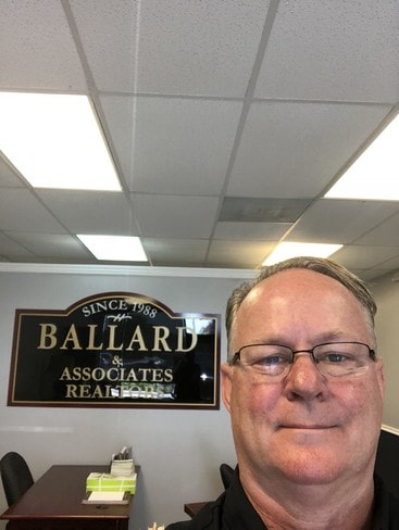 Agent Photo