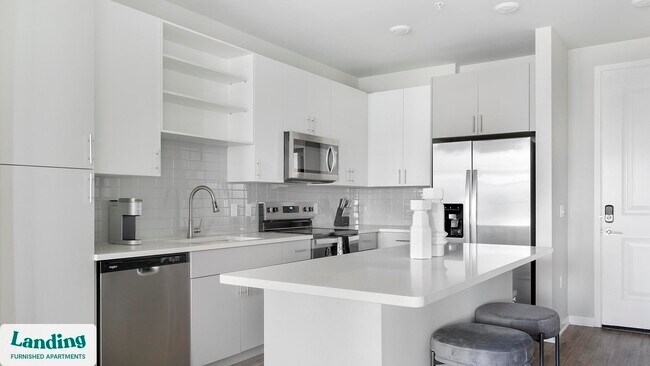 4902 Cosmos Cir unit 304, Wimauma, FL 33598 - photo 2