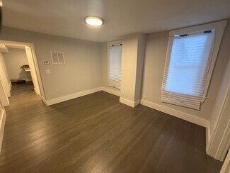 2 Cottage St, Boston, MA 02127