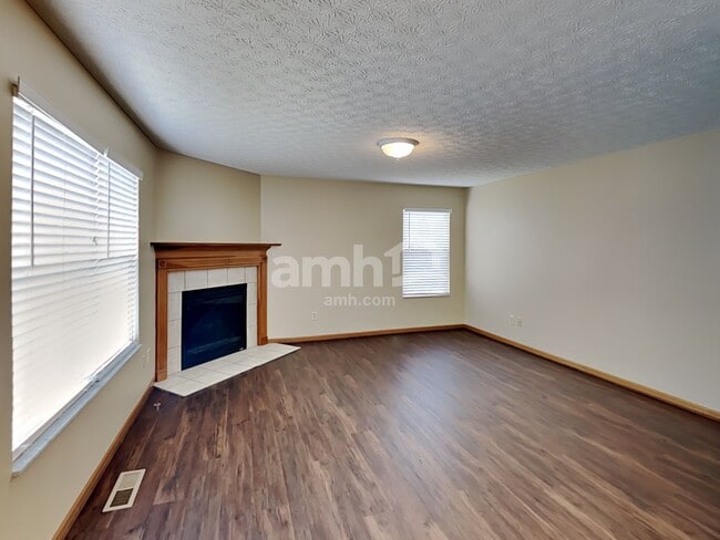 5734 Cedar Lawn Dr, Groveport, OH 43125 - photo 5