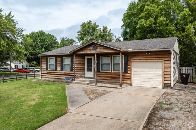 Homes in Highland Crest have fenced backyards and 1 car garages.