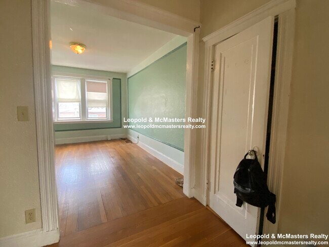 51 Linden St unit 15, Allston, MA 02134 - photo 3