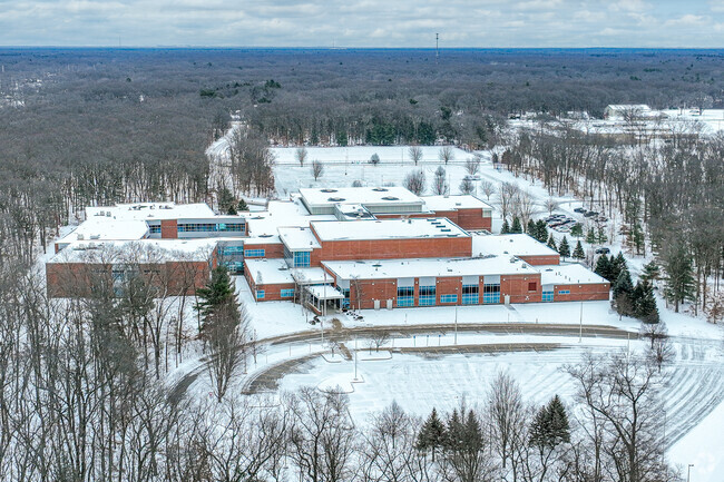 Orchard View High School is located in Muskegon, Michigan.