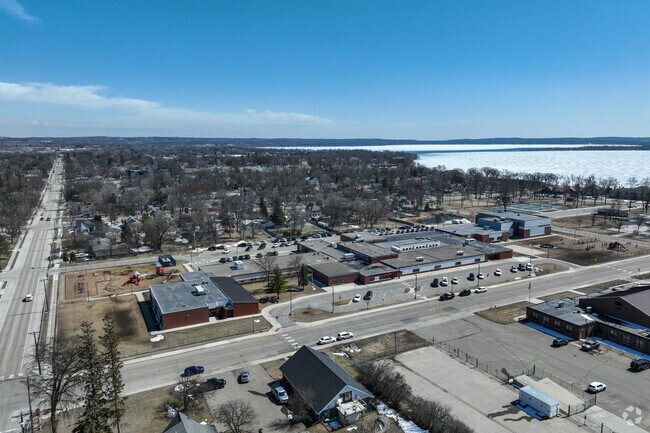 Rossman Elementary services kids in grades K through 5.