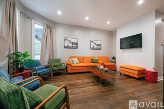 2923 N Wisner Ave Unit 1, Chicago, IL 60618