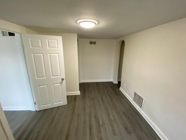 98 Pennsylvania Ave unit 2, Binghamton, NY 13903 - photo 2
