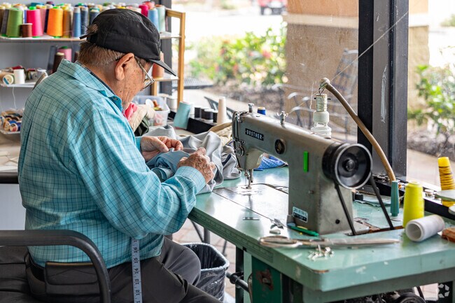 Heritage Bay resident can find local craftsmen in nearby shopping centers.