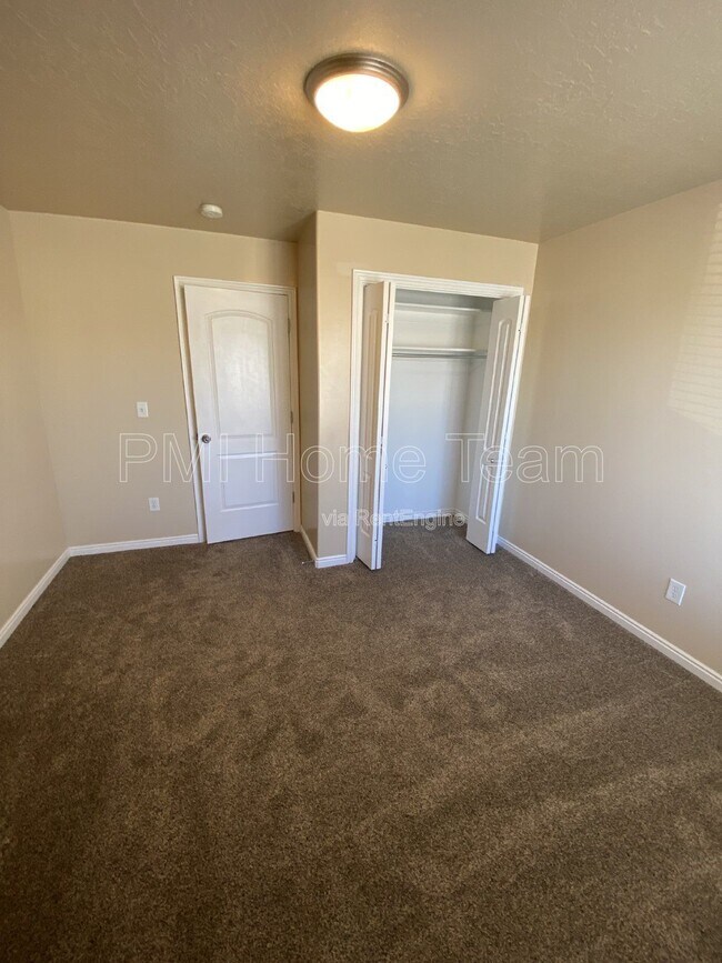 433 N 3150 W, Clearfield, UT 84015 - photo 5