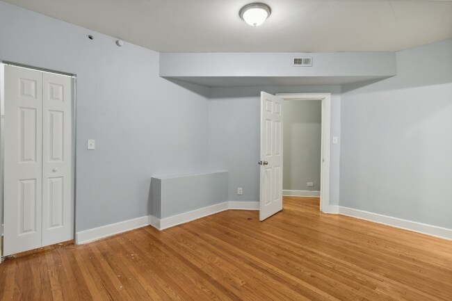 8045 S Maryland Ave unit 1S, Chicago, IL 60619 - photo 7