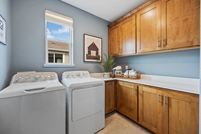 10211 Madeira Ranch Drive St unit 36664084, Elk Grove, CA 95757 - photo 7