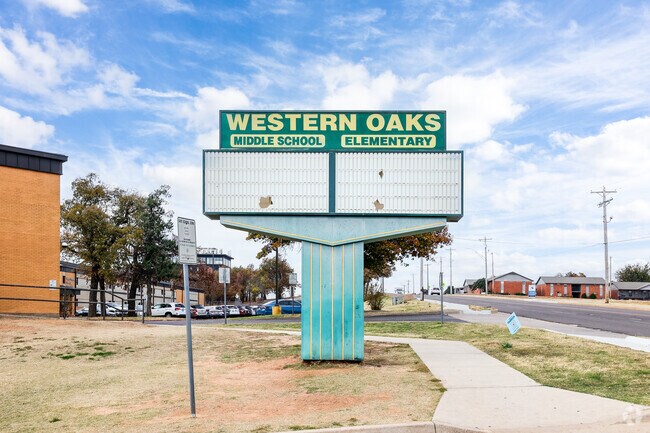 Western Oaks Elementary serves students in the Putnam City school district.
