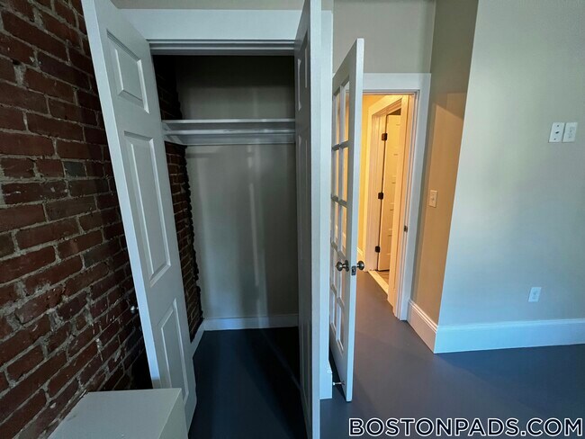 36 High St unit 2, Brookline, MA 02445 - photo 2